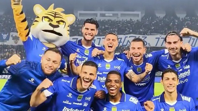 The Rise of AI-Powered Personal Assistants: How They Manage